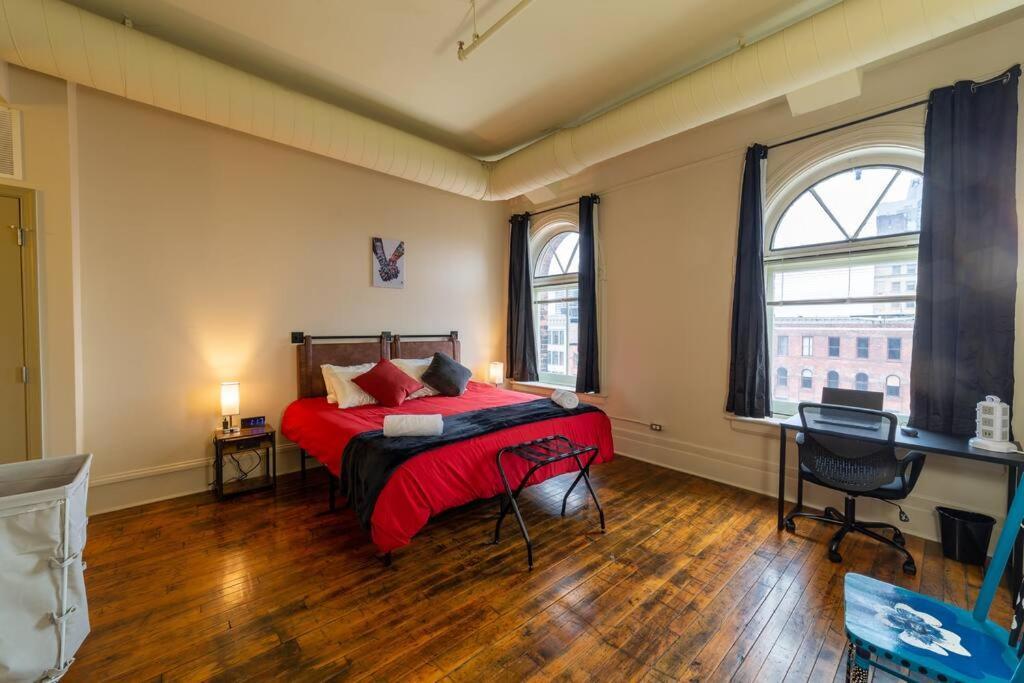 King Bed W/ Panoramic Views Of Dt! Daire Rochester Dış mekan fotoğraf